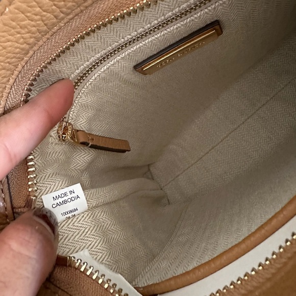 New Tory burch Thea swingpack crossbody/shoulder bag tiramisu color - Picture 6 of 11
